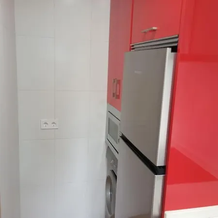 Apartamento jardín privado y piscina a 100 m playa Finisterre
